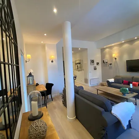 Apartment Grand Chateau De *